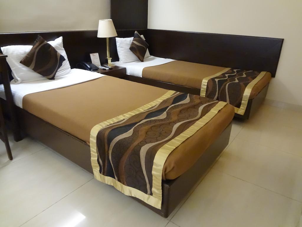 Avion Hotel Mumbai Room photo